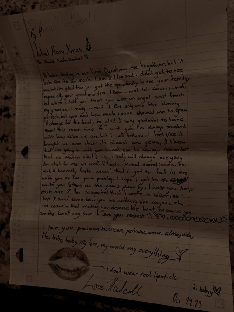 Hand written love letter given on Christmas day.
Photo Credits: Haded Cardenas